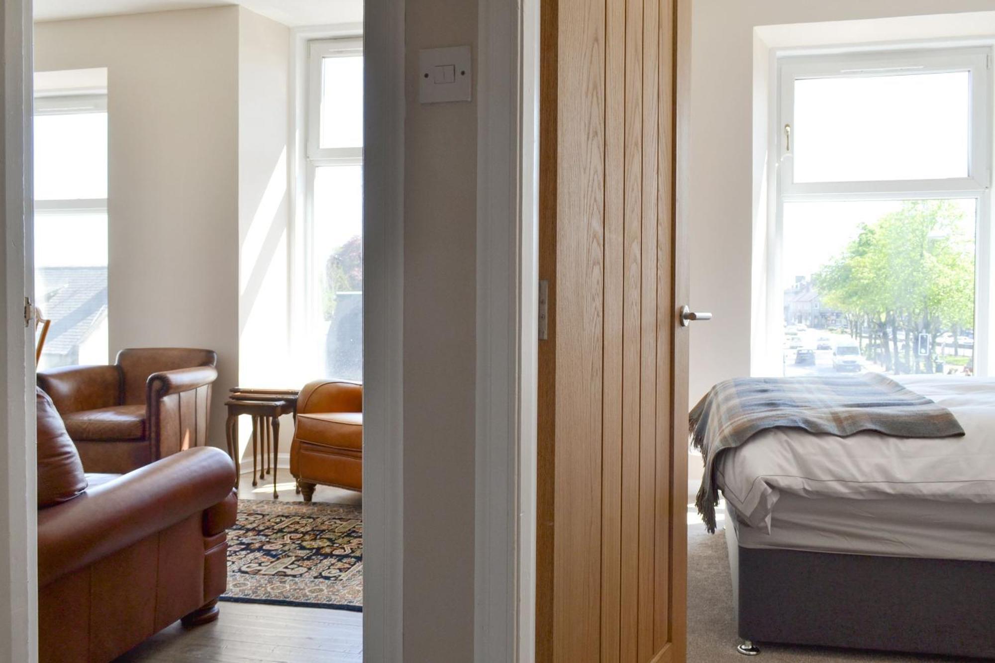 Inver House Apartment Inverurie Eksteriør billede