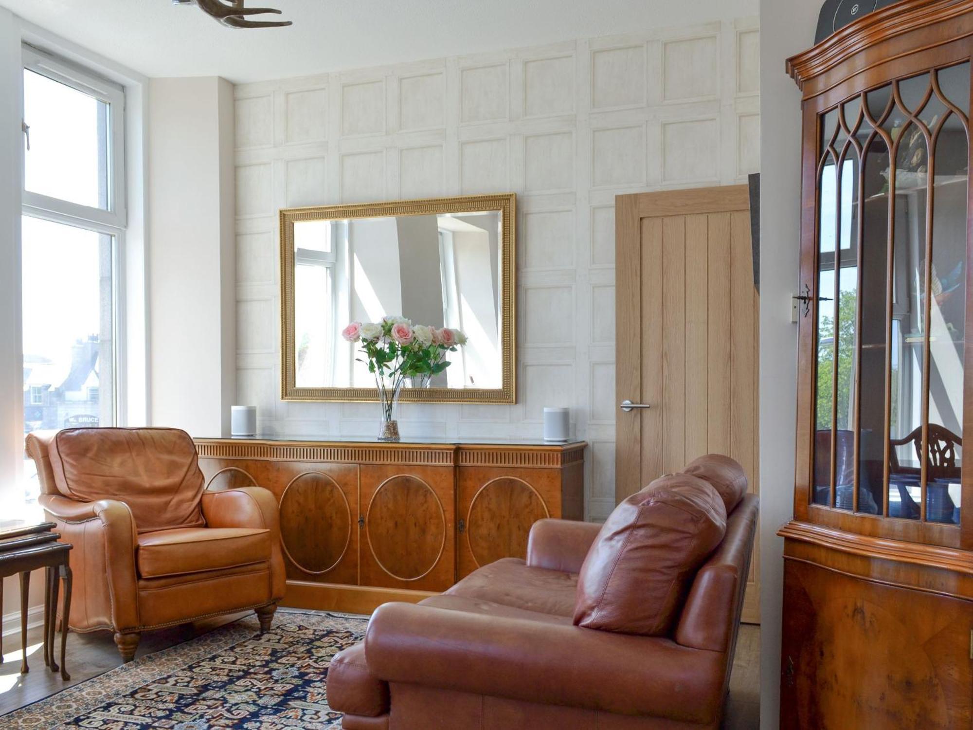 Inver House Apartment Inverurie Eksteriør billede