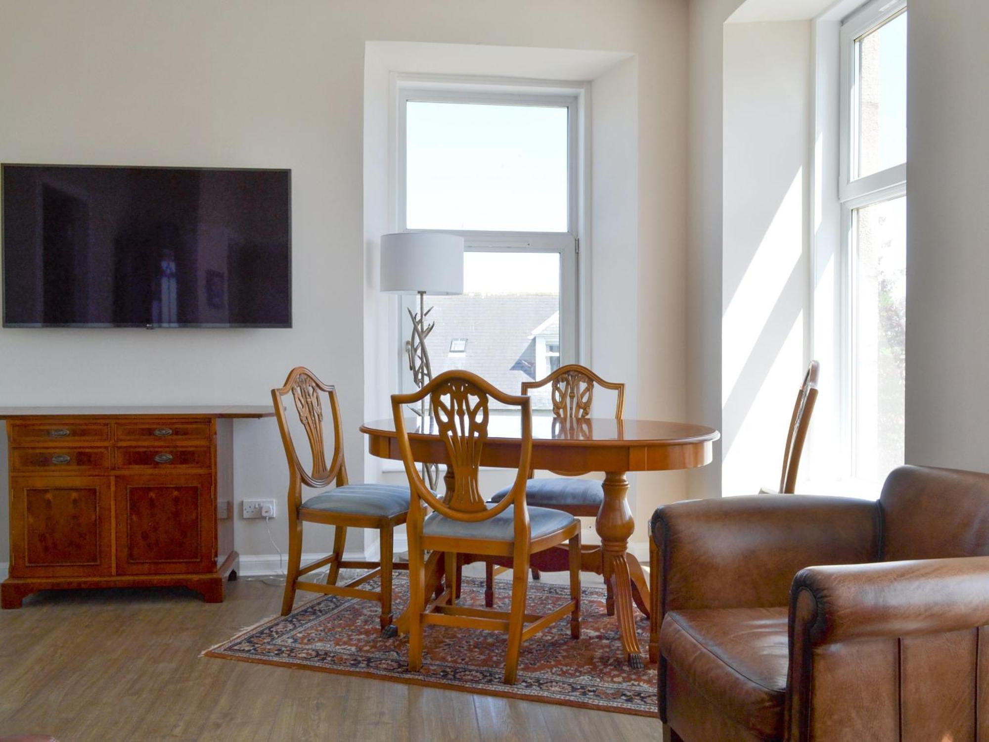 Inver House Apartment Inverurie Eksteriør billede
